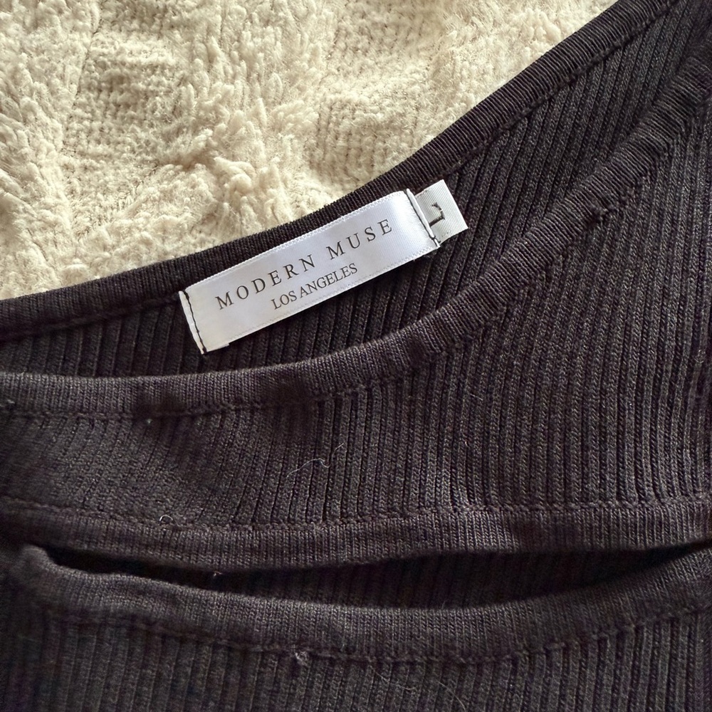 Black Ribbed Long Sleeve Top - Picture 2 of 2